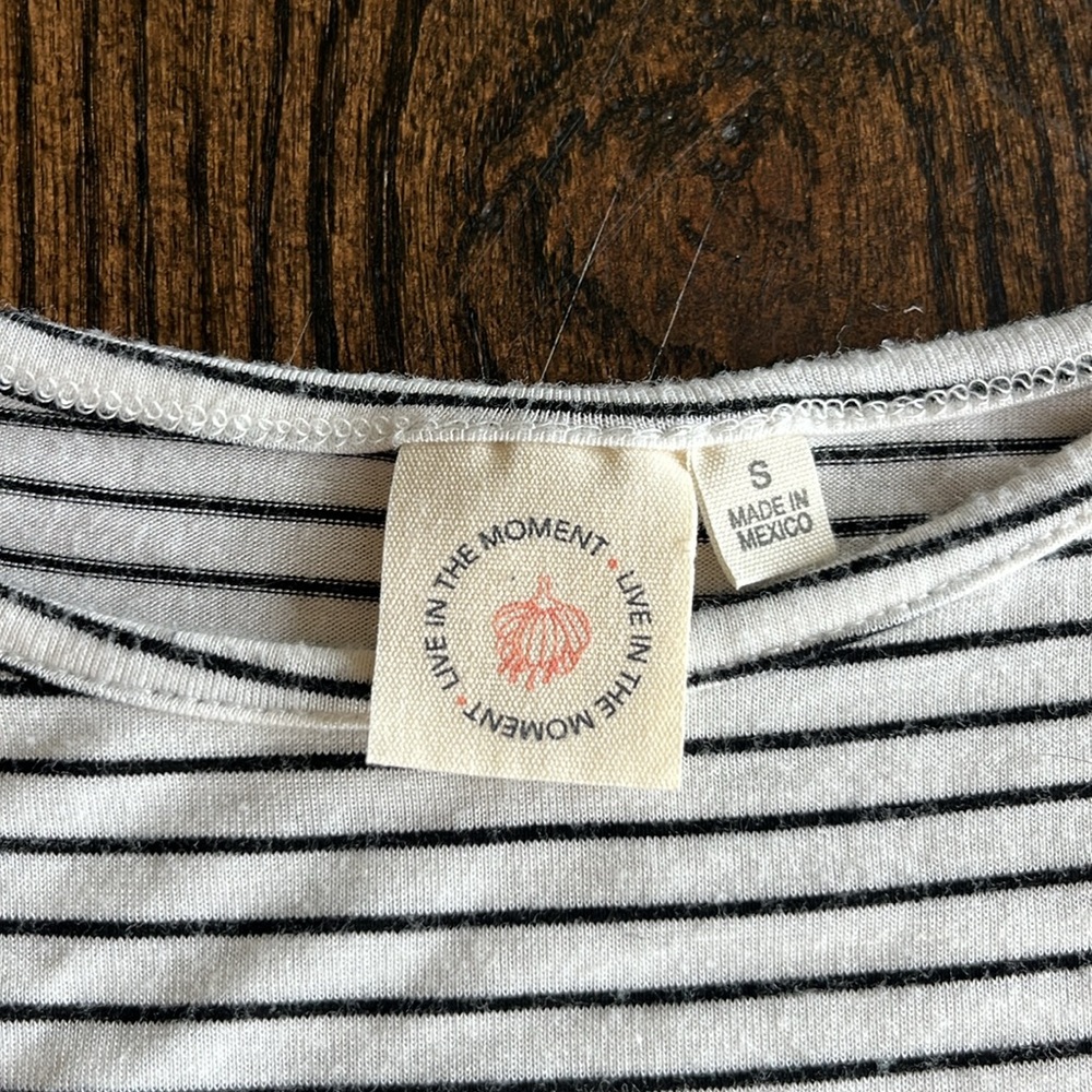 Striped tee - Picture 2 of 2